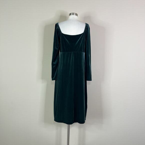 Boden | Sweetheart Forest Green Velvet Long Sleeve Plus Size Holiday Midi Dress - Picture 6 of 10